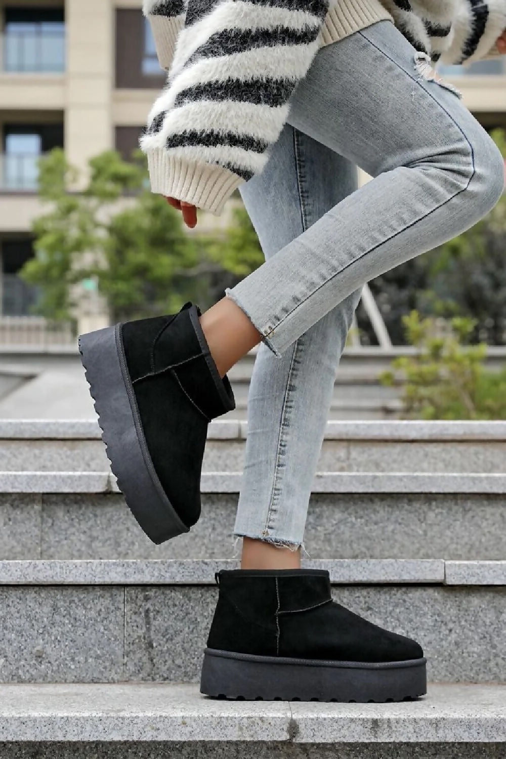 Black Chunky Platform Fur Lined Ankle Snugg Mini Boots